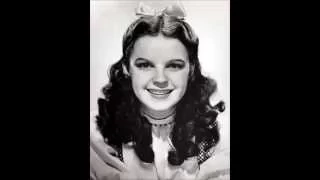 Judy Garland - Over The Rainbow (1939)