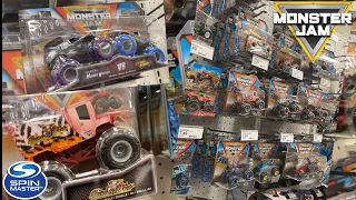 MIX 28 IS EVERYWHERE! 2023 Double Packs & CHASE Found AGAIN! - Spin Master Monster Jam