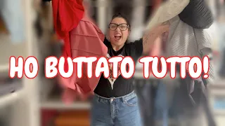 HO BUTTATO TUTTO! *decluttering vestiti invernali*/ lea e pablo