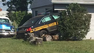 Franklin County Deputy crashes into west Columbus home