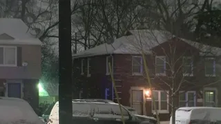 Barricaded man threatens to blow up home in Detroit