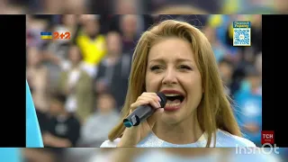 Тина Кароль исполнила Гимн Украины на открытии матча "Базель" – "Динамо"