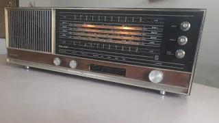 (SOLD) 1970's Rare PHILIPS Major 15 RB 536 radio like new condition.