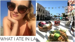 27. WHAT I ATE IN LA | Niomi Smart