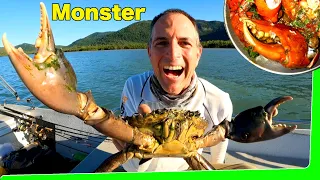 Solo boat camping in paradise - Big Mud crabs and Amazing islands - EP.563