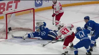 Невероятный сэйв Коновалова / Konovalov saves already lying ion the ice