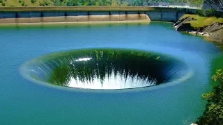 10 Most Horrifyingly, Mysterious & Killing Lakes of the World on Earth