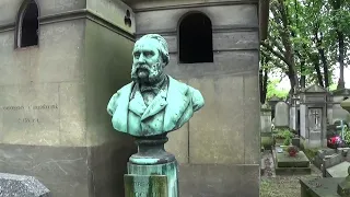 PARIS le cimetière du père-Lachaise Edith Piaf-Henri Salvador-Honoré de Balzac-Colette-A Croizat