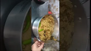 Mezbani Akhni Biriyani #shorts #shortvideo #short #viral #youtubeshorts #biriyani @MrBeast