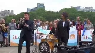 Rick Astley - Never Gonna Give you Up - 2016 London Southbank