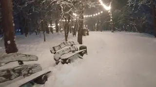 Украина Черкассы зимний парк снег и дождь...