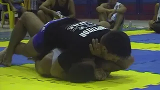 (NoGi BJJ) Demian Maia vs Gabriel Gonzaga - Ubatuba/SP 2002