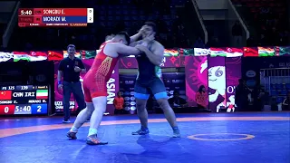 Round 1 FS - 125 kg: E. SONGBU (CHN) v. M. MORADI (IRI)