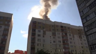 В Саранске горела крыша многоэтажки