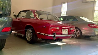 Alfa Romeo GTV 2000 Start-Up & Driving