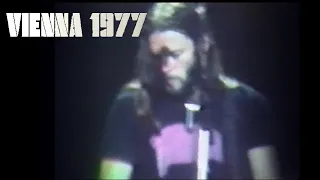 [NEW FIRST GEN SOURCE] Pink Floyd - Live in Vienna (February 1, 1977) - Super8 Film (Resync)