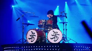 Super Junior sorry sorry ft Kim heechul drums