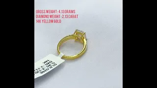 Glamorous Royalty: Princess Cut Diamond Ring Set with Yellow Gold