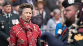 Princess Anne praises Canada's oldest regiment