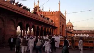 imam-e-haram sheikh shuraim at jama masjid delhi 2/3/12 maghrib