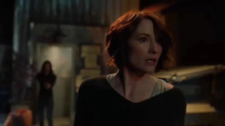 Alex and Maggie - Supergirl 2x15 Part 1/2