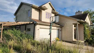 we found MORE of this abandoned Illinois town, vacated for warehouse development