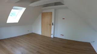 Renovation of my House ep.02-Finishing the painting of the room and laying the laminate.