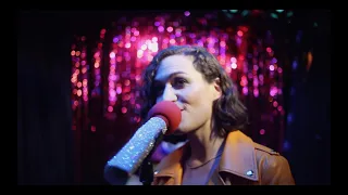 Billie Bird - Sans Contrefaçon - (clip officiel)