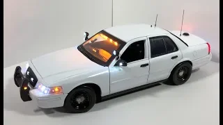 1/18 Unmarked Slicktop Security Ford Crown Victoria with Working Lights (CUSTOM ORDER)