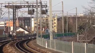 BB27300 et VB2N : Passage sans arrêt en gare de Colombes sur la ligne J du Transilien