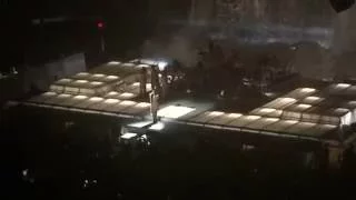 Rihanna performing Love On The Brain (Anti World Tour 2016) Miami
