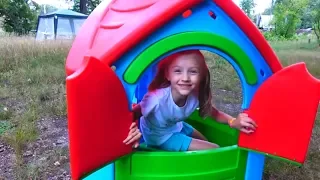 Polina playing with baby dolls and sand molds. Compilation of  best kids video by Polina Play