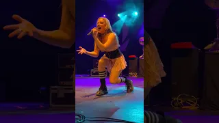 Halestorm - Familiar Taste Of Poison [Live] 02/04/2023 - Enmore Theatre, Sydney Aus