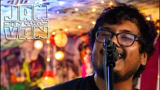 THE RED PEARS - "What's The Difference" (Live at JITVHQ in Los Angeles, CA 2019) #JAMINTHEVAN