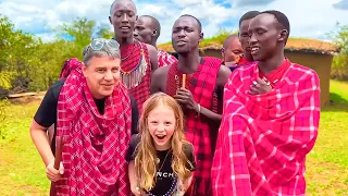 Nastya et papa voyage en famille en Afrique