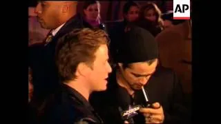 Colin Farrell smokes and talks about wankers