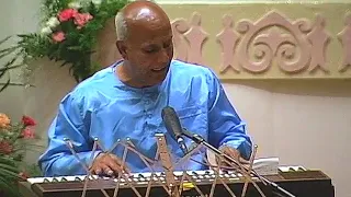 Sri Chinmoy sings Ave Maria