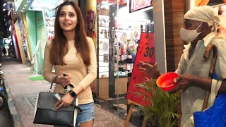 Sara Khan Spotted at Lokhandwala Market 😍💥📸