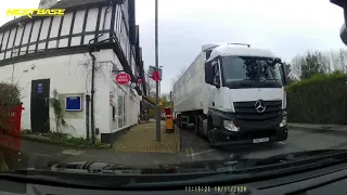 Bad UK Drivers Vol 33