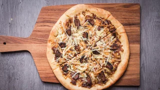 Caramelized Onion, Fig and Gouda Pizza