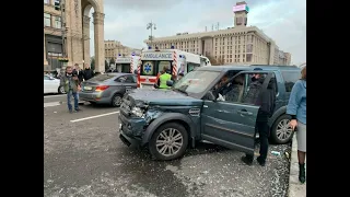 На Майдане водитель Land Rover устроил месиво из тел и металла