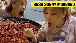 SNSD SUNNY's Jjajang Ramen (black bean noodle) MUKBANG | Let's Eat Dinner Together