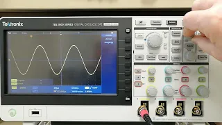 Tektronix TBS2000 Horizontal