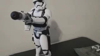 Hot Toys MMS 318 Heavy gunner First Order Stormtrooper Review!