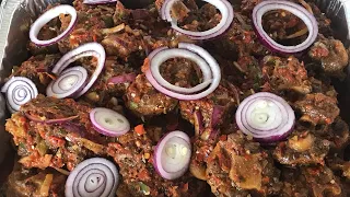 Dishing the tastiest peppered meat | OXTAIL | COW TAIL | Afro food diary