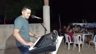 SERESTA TOP DE GILDENES ARAÚJO NO BAR DO LINDOMAR EM BELA CRUZ TOCANDO BREGA AO VIVO