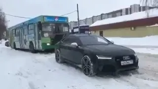 Audi RS7 Towing Bus on Winter