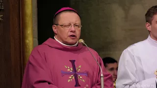 Abp Grzegorz Ryś na rozpoczęcie Mszy w 5-lecie pontyfikatu papieża Franciszka