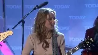 Sheryl Crow - "Everyday is a Winding Road" @ Today Show (Feb 2008)