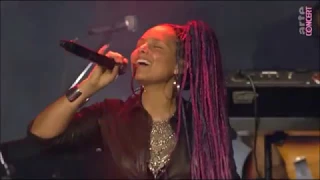 Alicia Keys - In Common Live